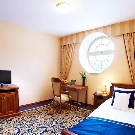 Palac & Wellness * Zelechow (Garwolin)