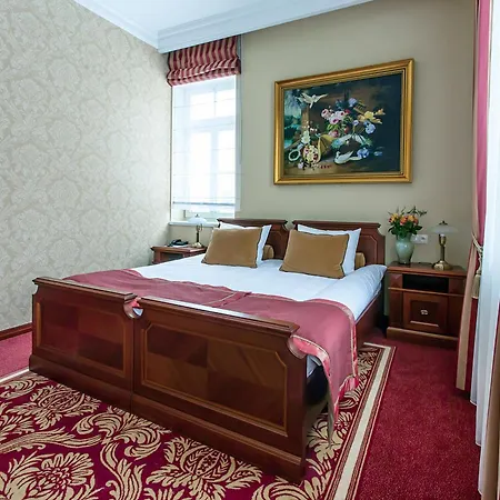 Palac & Wellness * Zelechow (Garwolin)