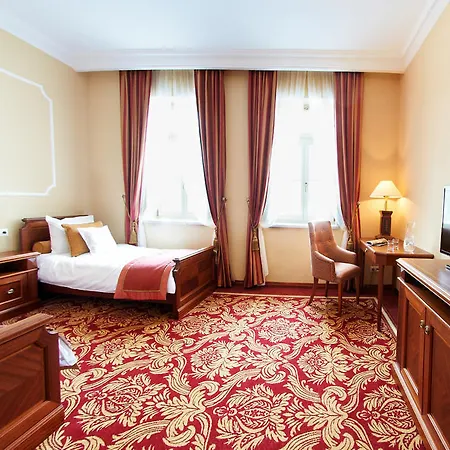 Palac & Wellness Желехув