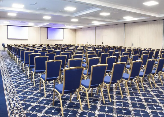 Palac & Wellness Θέρετρο Żelechów