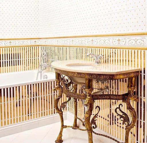 Palac & Wellness Resort *